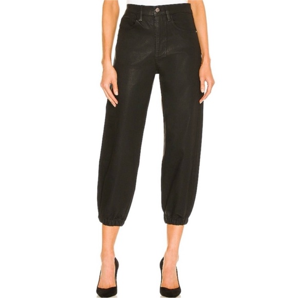 Frame Denim Denim - FRAME Denim Lounge Jean in Noir Coated Black Relaxed Tapered Joggers Hi Rise 26